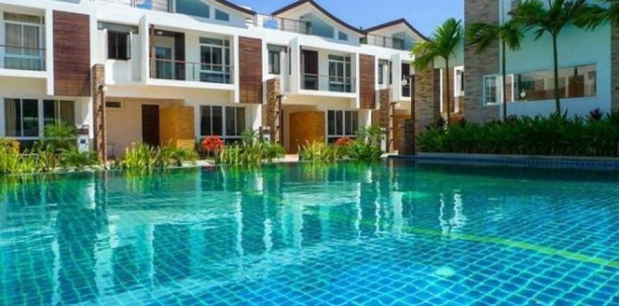 3 bedrooms Villa in Rawai, Thailand No. 95681