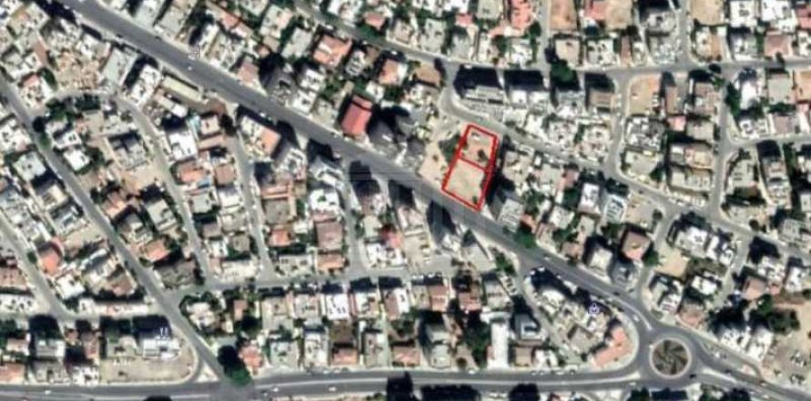 Commercial property en Aglantzia, Cyprus No. 81028