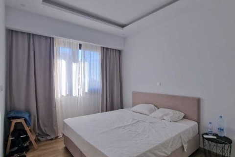 2 bedrooms Penthouse in Germasogeia, Cyprus No. 102237 5