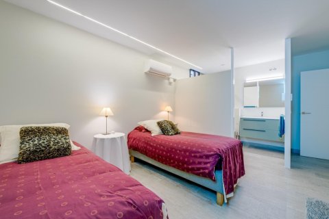 5 bedrooms Villa in Long Dinh, Vietnam No. 83749 9