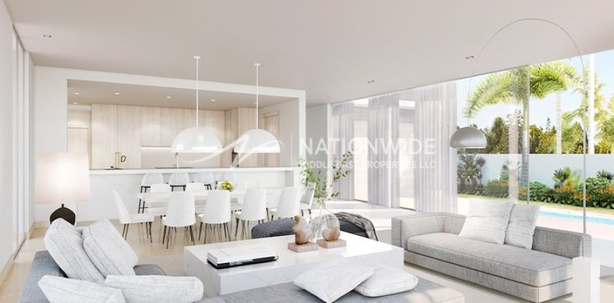 4 dormitorios Villa en Abu Dhabi, UAE No. 98489