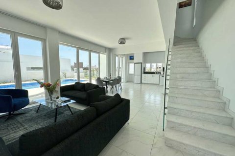 Дом с 3 спальнями в Пила, Кипр №40289 9