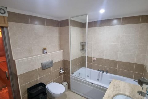 5 rooms Apartment in Phong Thanh Tay A, Vietnam No. 21106 16