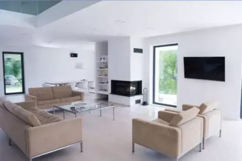 3 bedrooms Apartment in Limassol, Cyprus No. 34090 6