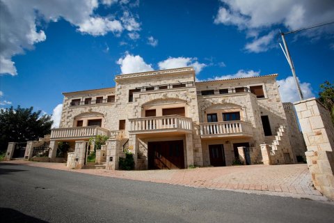 750m² Affaires à Hersonissos, Greece No. 59567 1