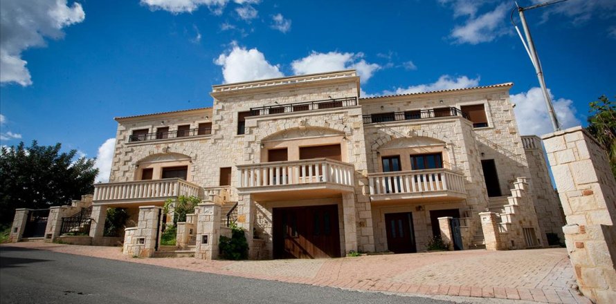 750m² Affaires à Hersonissos, Greece No. 59567