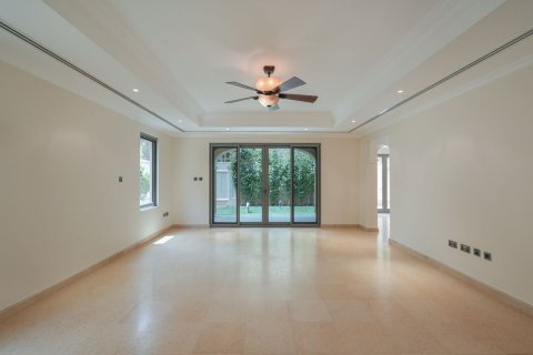 Таунхаус с 3 спальнями в Бавария Таун, Вьетнам №92999 4