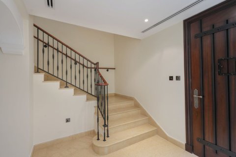 Таунхаус с 3 спальнями в Бавария Таун, Вьетнам №92999 19