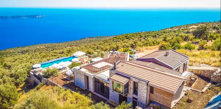 8 bedrooms Villa in Kas, Turkey No. 110439