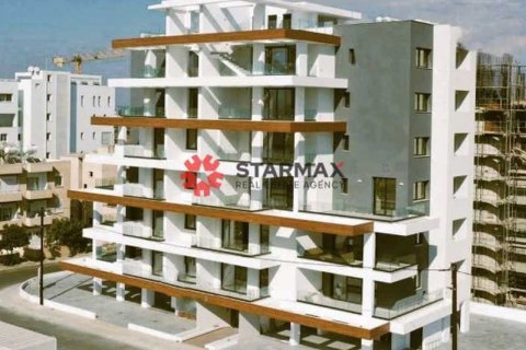 2 bedrooms Penthouse in Larnaca, Cyprus No. 83327 1