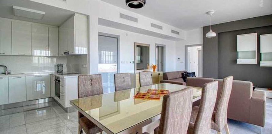 3 dormitorios Penthouse en Mesa Geitonia, Cyprus No. 40542