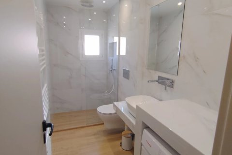 2 chambres Appartement à Glyfada, Greece No. 120709 7