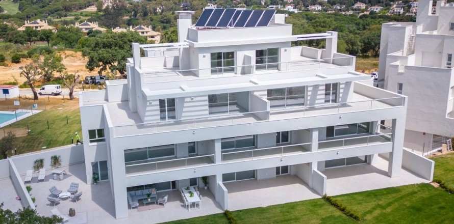 3 bedrooms Penthouse in Tan Quang, Vietnam No. 27004