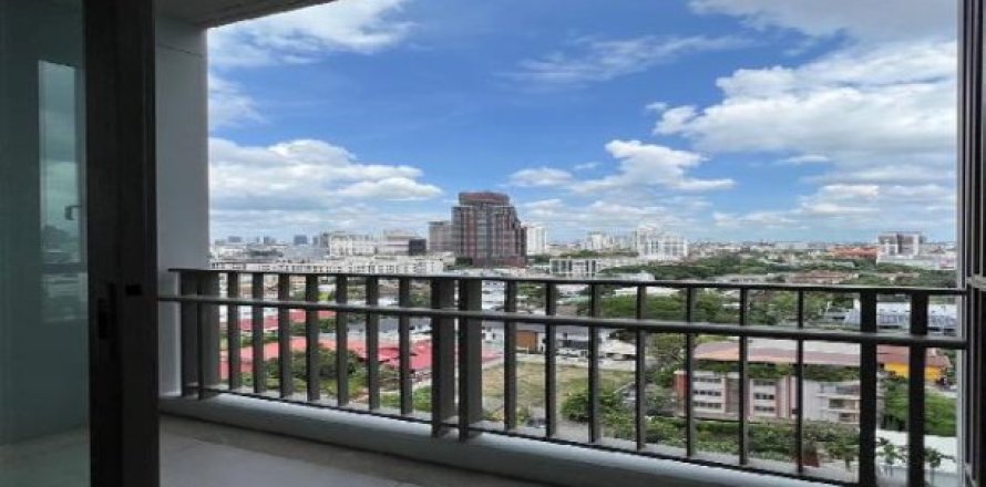 Квартира с 2 спальнями в Бангкок, Таиланд №96706