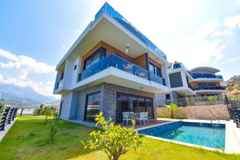 4 bedrooms Villa in Alanya, Turkey No. 113994
