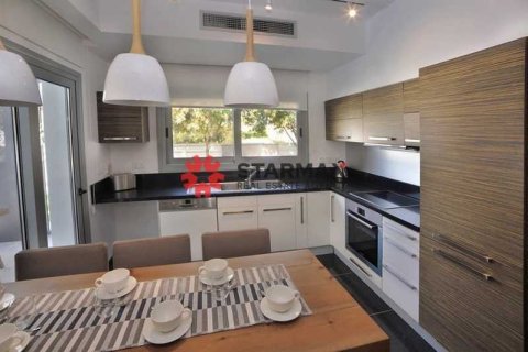 3 bedrooms House in Pervolia, Cyprus No. 82753 6