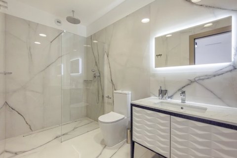 4 bedrooms Villa in Roquebrune-Cap-Martin, France No. 68942 6