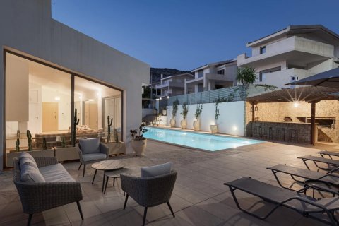 8 bedrooms Villa in Palaia Fokaia, Greece No. 59310 2