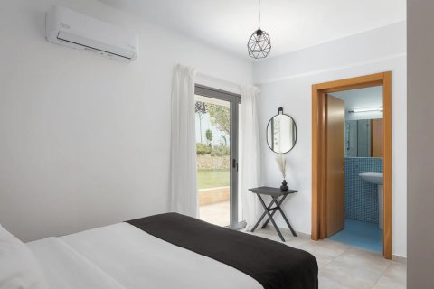 8 bedrooms Villa in Palaia Fokaia, Greece No. 59310 21