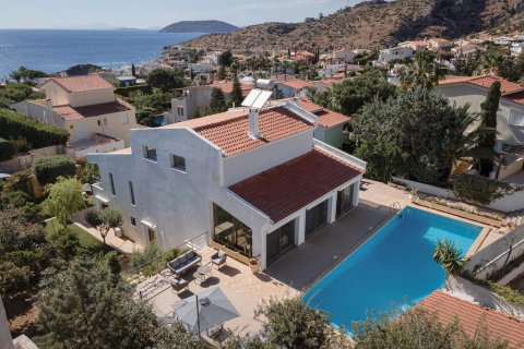 8 bedrooms Villa in Palaia Fokaia, Greece No. 59310