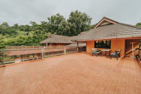 5 bedrooms House in Chiang Mai, Thailand No. 2585 3