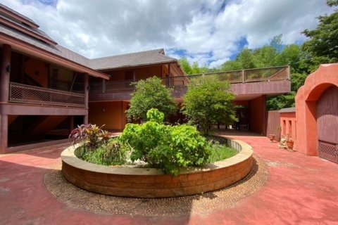 5 bedrooms House in Chiang Mai, Thailand No. 2585 18