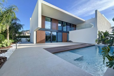 3 bedrooms Villa in Albir, Spain No. 124722