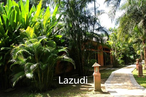 Commercial property en Chiang Mai, Thailand No. 98002 10