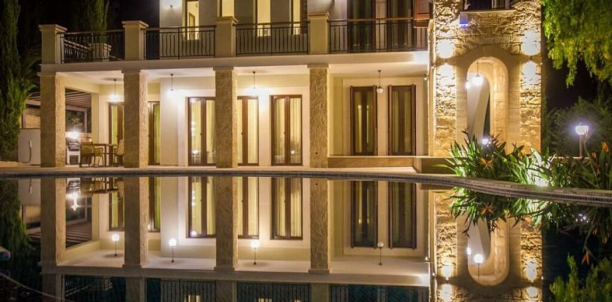 4 chambres Villa à Paphos, Cyprus No. 106570