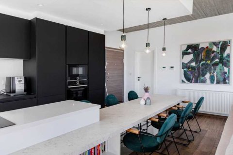 3 bedrooms Penthouse in Limassol, Cyprus No. 101899 6