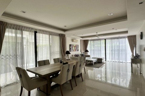 240m² Villa in Phuket, Thailand No. 96278 14