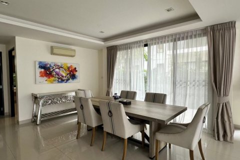 240m² Villa in Phuket, Thailand No. 96278 15