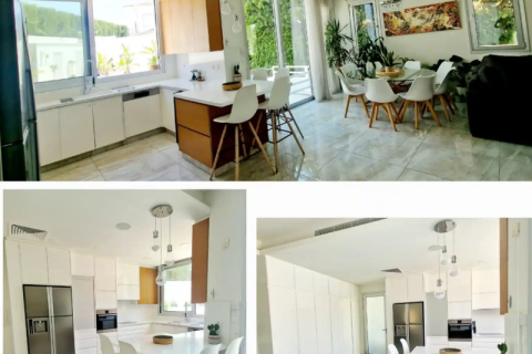 5 bedrooms Villa in Agios Athanasios, Cyprus No. 74095 5