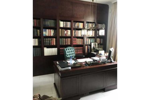 5 bedrooms Villa in Enkomi, Cyprus No. 66529 6