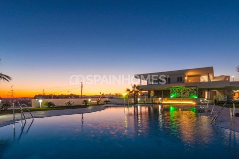3 dormitorios Penthouse en Fuengirola, Spain No. 88145