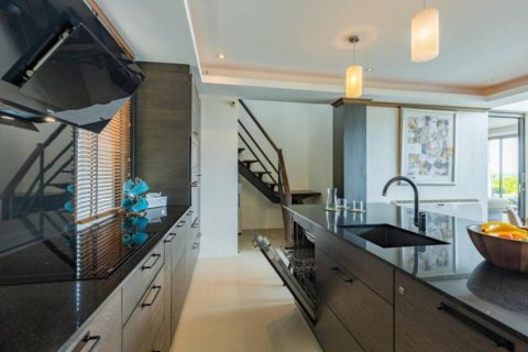 4 bedrooms Villa in Hua Hin, Thailand No. 97296 13