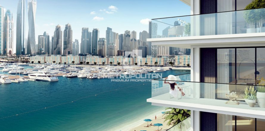 Квартира с 4 спальнями в EMAAR Beachfront, ОАЭ №87319