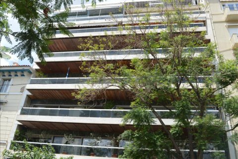 650m² Commercial property in Athens, Greece No. 59572 3