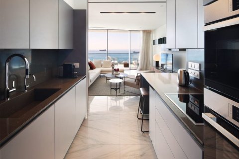 2 bedrooms Apartment in Limassol, Cyprus No. 37454 9