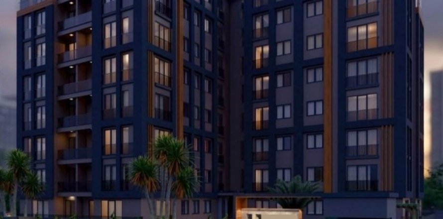 4 bedrooms Apartment in Istanbul, Turkey No. 114768