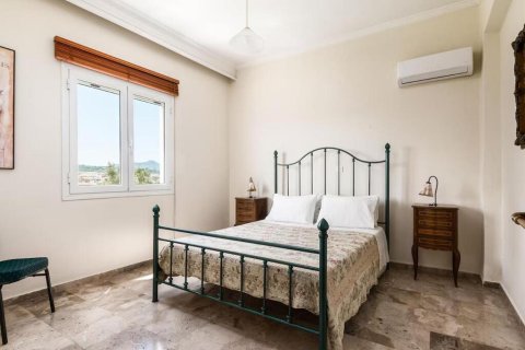 5 bedrooms Villa in Corfu, Greece No. 108177 17