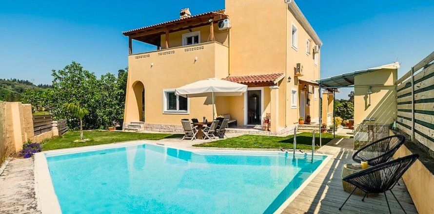 5 bedrooms Villa in Corfu, Greece No. 108177