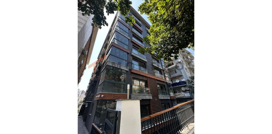 2 bedrooms Apartment in Besiktas, Turkey No. 115776