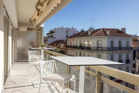 2 chambres Appartement à Cannes, France No. 68002 1