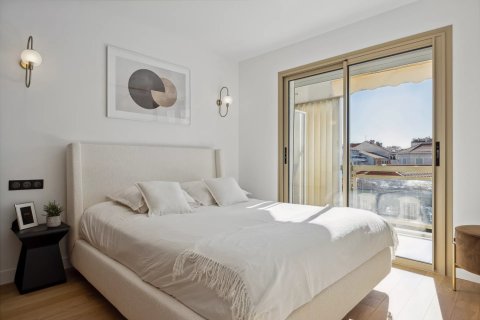 2 chambres Appartement à Cannes, France No. 68002 8