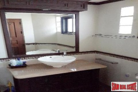 3 bedrooms Apartment in Pattaya, Thailand No. 96498 7