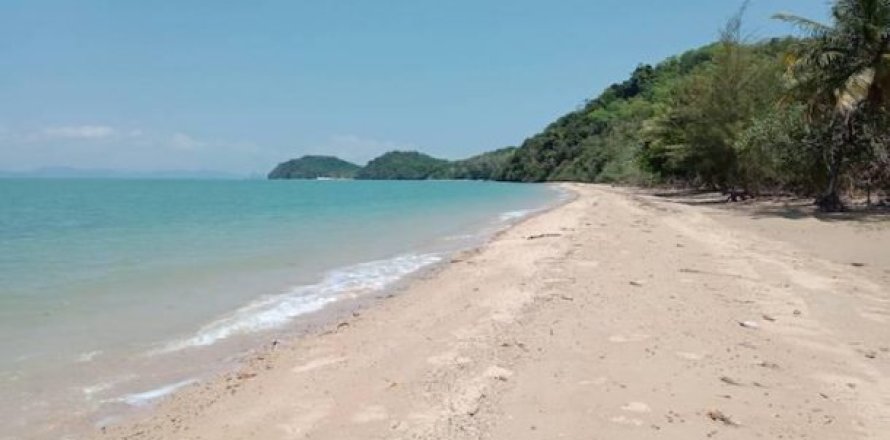 2000000m² Land in Phang Nga, Thailand No. 95959