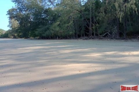 2000000m² Land in Phang Nga, Thailand No. 95959 2
