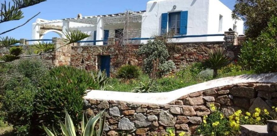 3 bedrooms Villa in Mykonos, Greece No. 104938