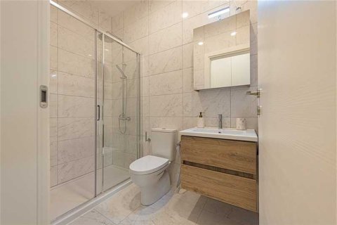 2 chambres Appartement à Limassol, Cyprus No. 73763 9